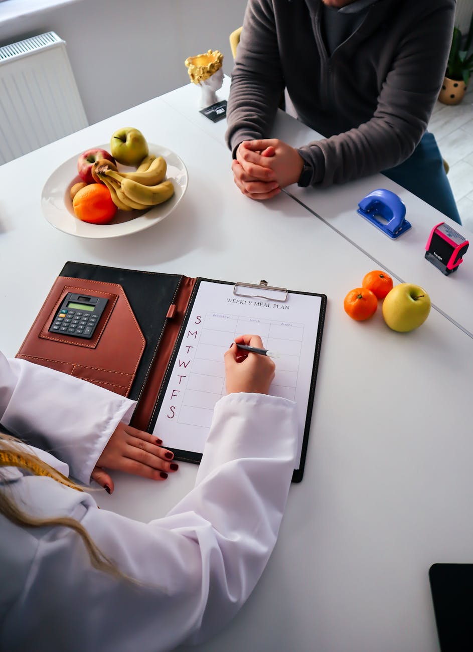dietitian preparing weekly meals plan
